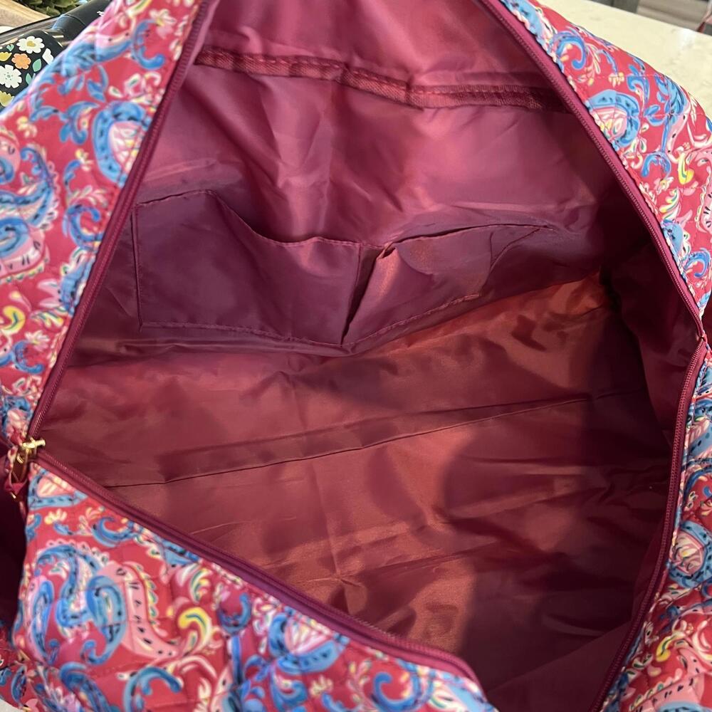 Simply Southern Pink Blue Paisley Quilted Large Duffle Bag NWOT - Picture 8 of 9